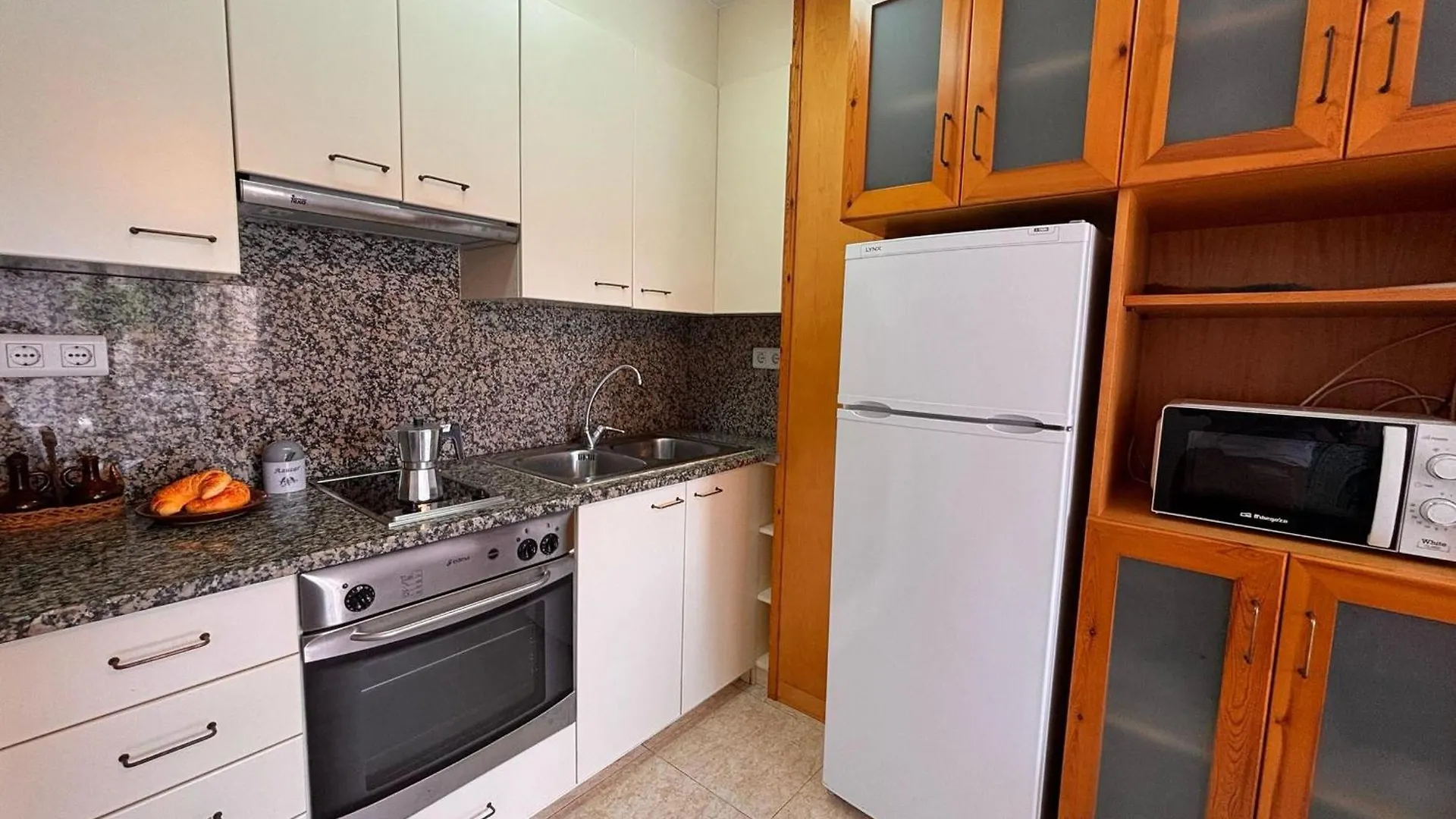 Roca Maura 110 - L'Estartit, Centro - Es-323-93 Apartment Torroella De Montgri